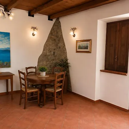 Borgo Luce - Rooftop And Penzion